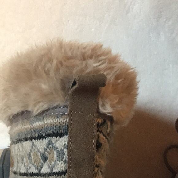 Khombu Gray Winter Boot.  9 - Picture 7 of 7